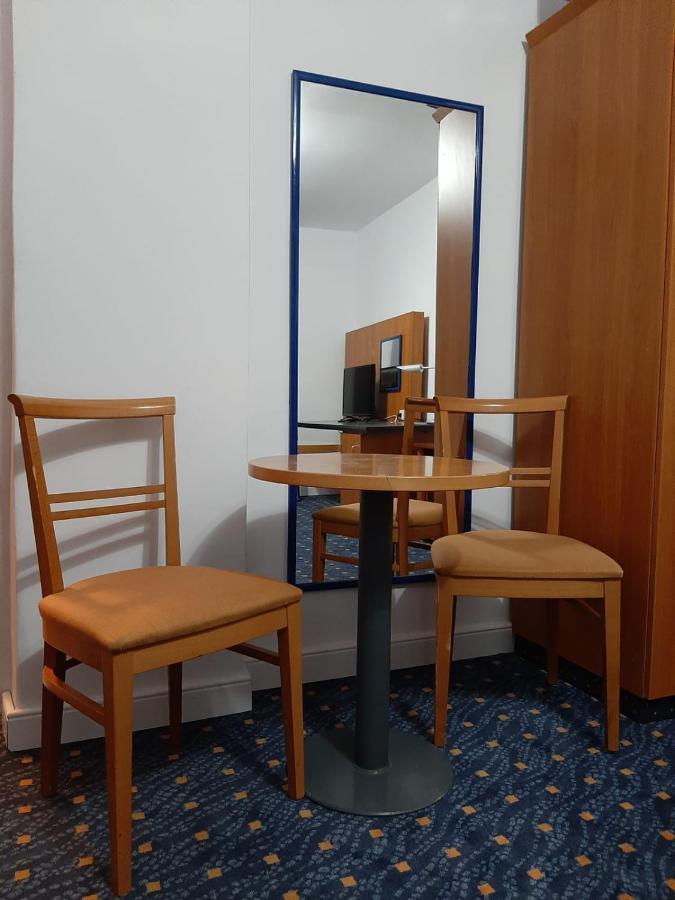 Pensiunea Cristina Topliţa Exterior foto